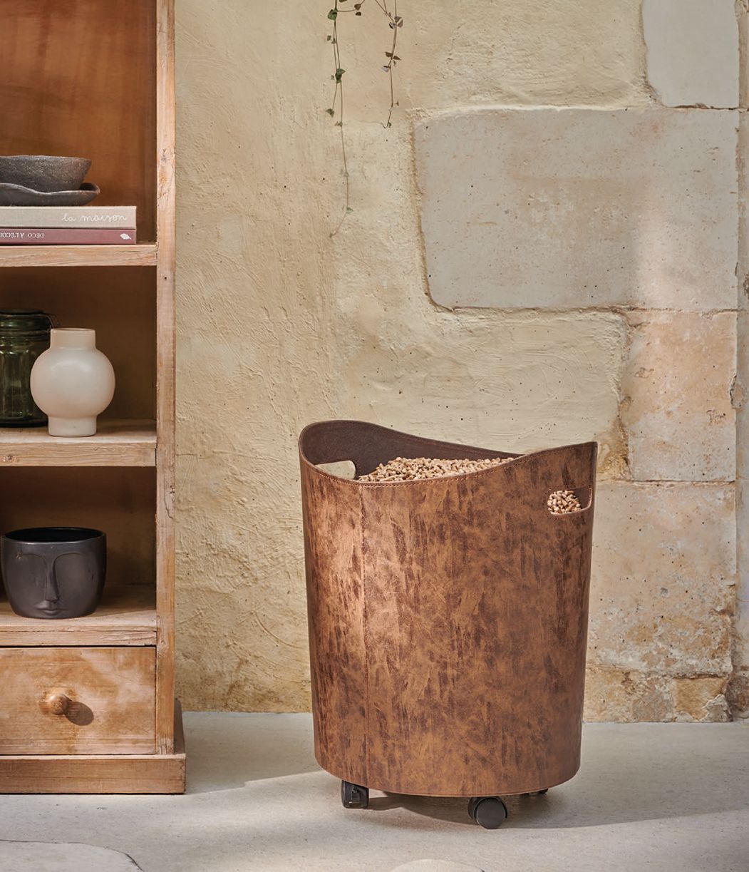 corbeille-granules-omega-marron-ambiance-liste.jpg